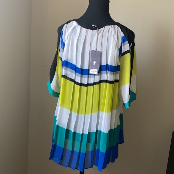 Jennifer Lopez ribbed color block blouse - Picture 3 of 9